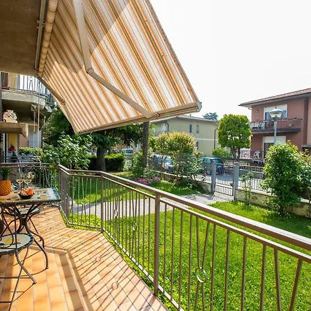 Lizzara-vecchia Sleeps 4