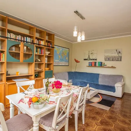 Lizzara-vecchia Sleeps 4 Apartamento Peschiera del Garda
